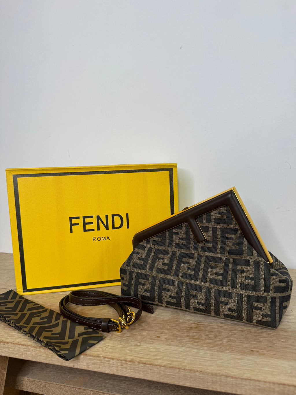 Pochette Classic 23 cm